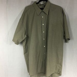 VAN HEUSEN Short Sleeve 2XLT wrinkle free green checked button front stain guard